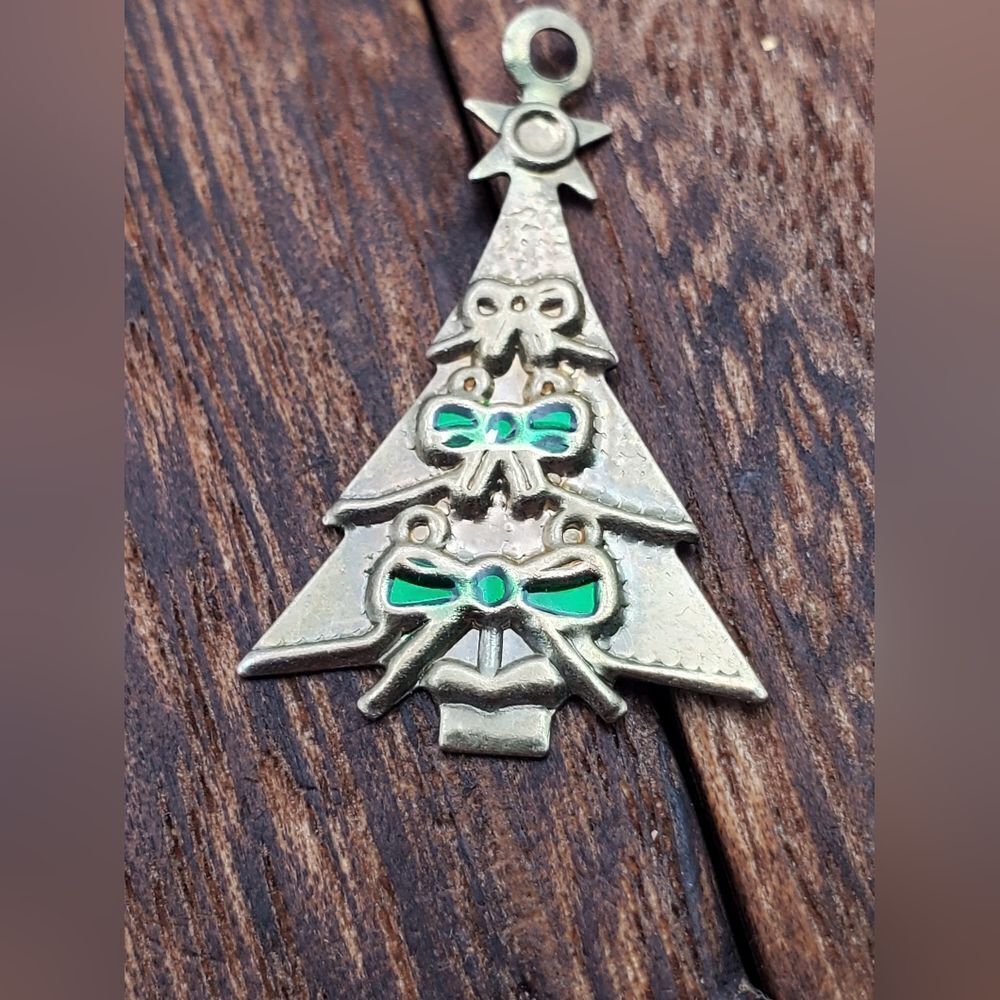 Christmas tree charm pendant